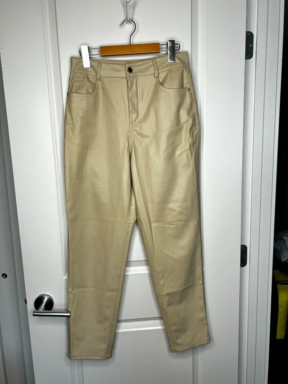 Zara Faux Leather Pants Size 4 Cream Beige High Waist Straight Leg Vegan Leather - Picture 3 of 11
